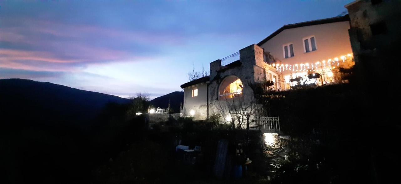 B&B L' Antica Macina 奎里阿诺 外观 照片